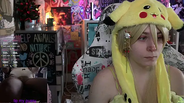 ShiroiFubuki online show from 03-05-25, 10:22