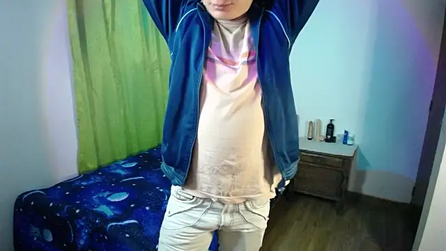 Snapshot of monkeywillwhite chatting on 10-25-25, 03:17 monkeywillwhite online show from 10-25-25, 03:17