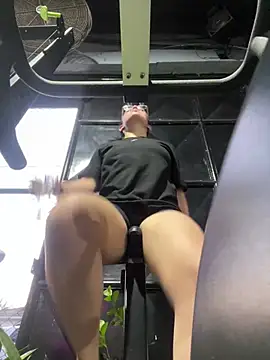 Lia flowers online show from 03-14-25, 11:11