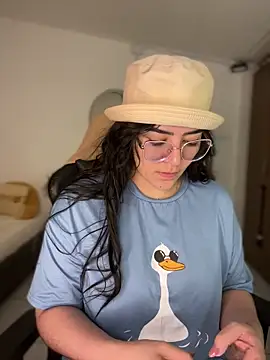 Lia flowers online show from 02-02-26, 11:15