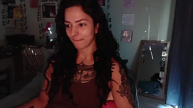 Snapshot of BeellyDance chatting on 04-28-26, 11:58 BeellyDance online show from 04-28-26, 11:58