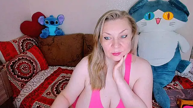 Snapshot of KerryBlareX chatting on 12-20-25, 10:18 KerryBlareX online show from 12-20-25, 10:18