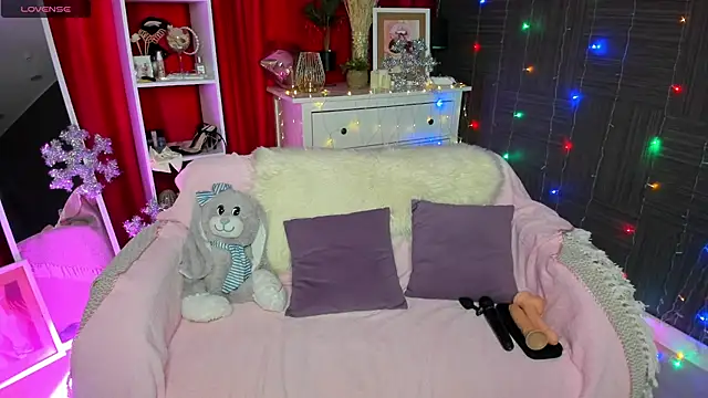 Queen baby online show from 12-27-24, 04:36