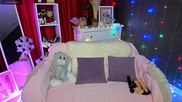 Queen baby online show from 12-28-24, 01:39