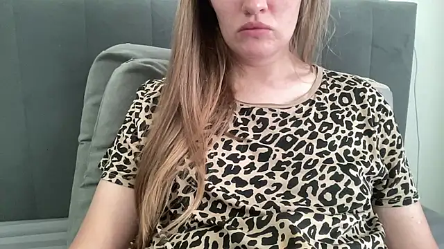 vanessa4you online show from 10-22-25, 04:56