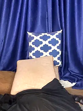 sweetestval online show from 11-28-25, 11:43