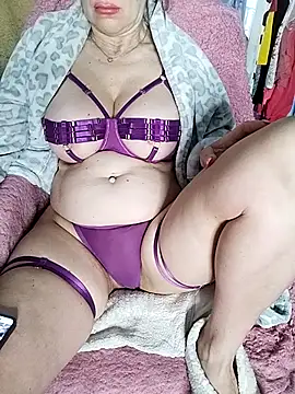 lindaledi2 online show from 03-28-26, 03:18