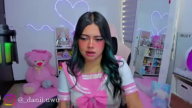 CuteDani  online show from 03-06-26, 03:07