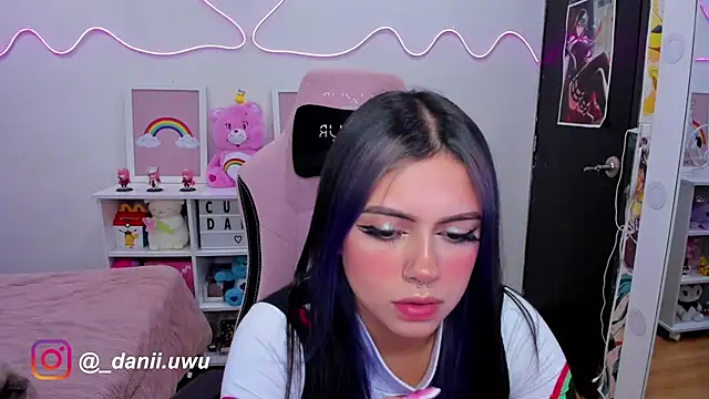 CuteDani  online show from 02-01-25, 12:51