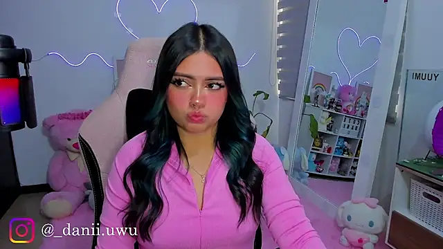 CuteDani  online show from 04-24-26, 02:41