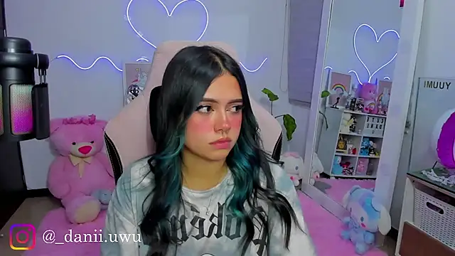 CuteDani  online show from 03-20-26, 03:18