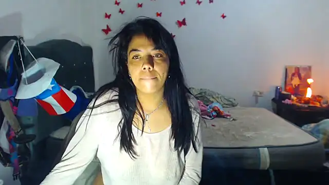 AmaraRoberts420 online show from 10-05-25, 07:04