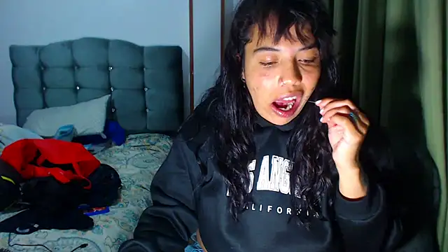 AmaraRoberts420 online show from 01-14-26, 03:32