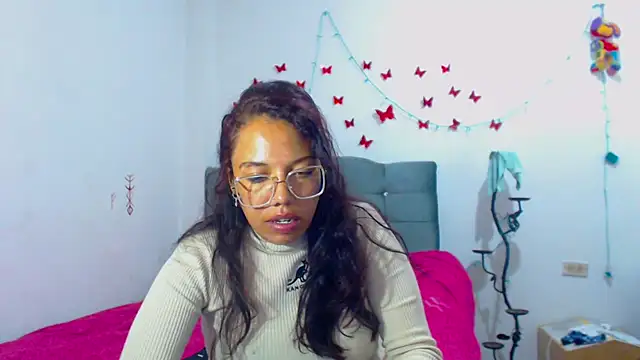 AmaraRoberts420 online show from 03-18-25, 10:37