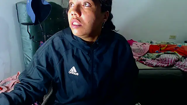 AmaraRoberts420 online show from 12-17-25, 08:25