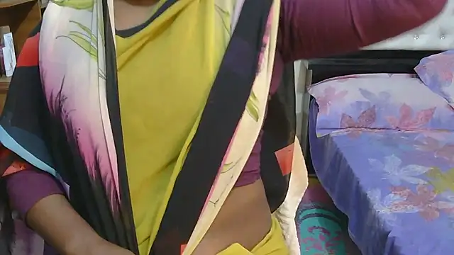 Snapshot of esita_1212 chatting on 01-12-26, 03:02 esita 1212 online show from 01-12-26, 03:02