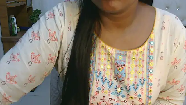 Snapshot of esita_1212 chatting on 11-25-25, 07:30 esita 1212 online show from 11-25-25, 07:30