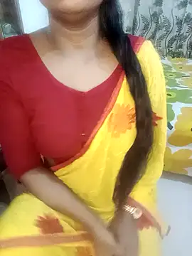 Snapshot of esita_1212 chatting on 03-10-25, 05:07 esita 1212 online show from 03-10-25, 05:07