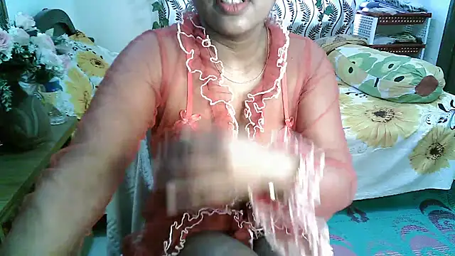 Snapshot of esita_1212 chatting on 03-23-25, 06:05 esita 1212 online show from 03-23-25, 06:05
