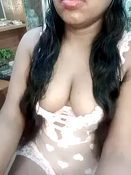 Snapshot of esita_1212 chatting on 03-17-25, 10:06 esita 1212 online show from 03-17-25, 10:06