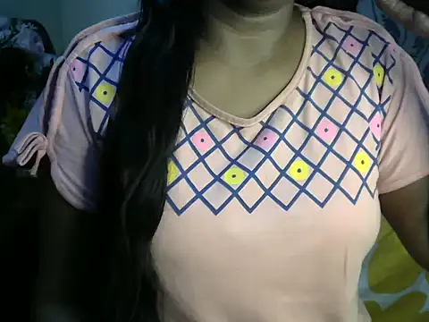 Snapshot of esita_1212 chatting on 03-13-25, 01:29 esita 1212 online show from 03-13-25, 01:29