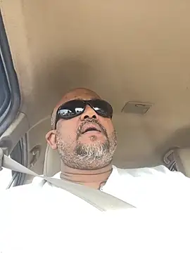 Snapshot of Dick_6inches chatting on 02-15-26, 05:30 Dick 6inches online show from 02-15-26, 05:30