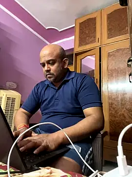 Dick 6inches online show from 11-01-25, 08:25