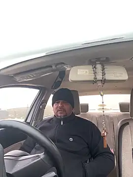 Dick 6inches online show from 12-15-25, 03:01