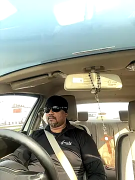 Dick 6inches online show from 10-24-25, 03:38