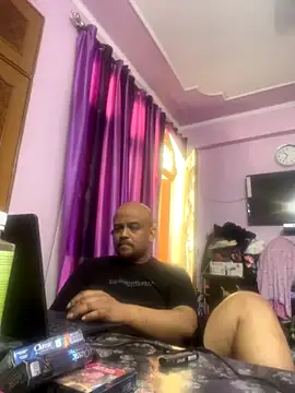 Dick 6inches online show from 10-16-25, 05:05