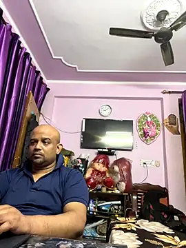 Dick 6inches online show from 11-18-25, 03:37