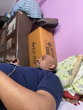 Dick 6inches online show from 10-21-25, 08:03