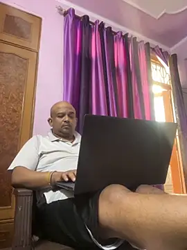 Dick 6inches online show from 10-11-25, 03:07