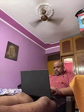 Snapshot of Dick_6inches chatting on 06-18-26, 09:14 Dick 6inches online show from 06-18-26, 09:14