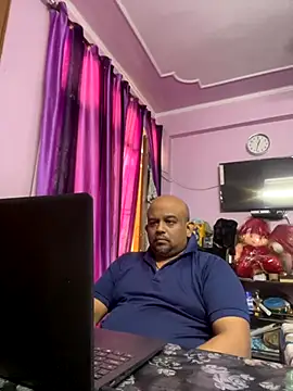 Dick 6inches online show from 11-09-25, 07:01