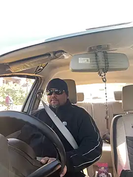 Snapshot of Dick_6inches chatting on 02-05-26, 04:41 Dick 6inches online show from 02-05-26, 04:41