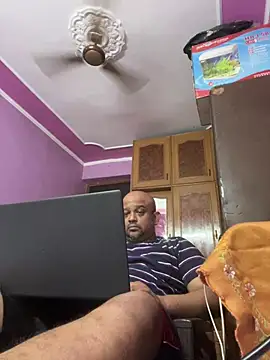 Snapshot of Dick_6inches chatting on 07-23-26, 06:11 Dick 6inches online show from 07-23-26, 06:11