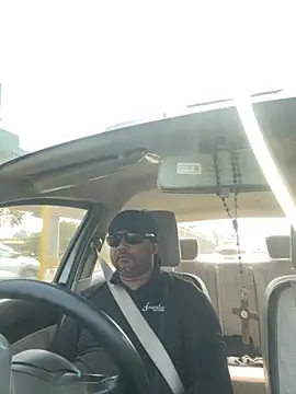 Dick 6inches online show from 11-05-25, 06:27