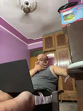 Dick 6inches online show from 04-15-26, 02:54