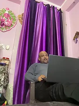 Snapshot of Dick_6inches chatting on 02-07-26, 03:47 Dick 6inches online show from 02-07-26, 03:47