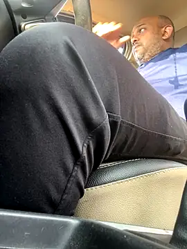 Dick 6inches online show from 11-02-25, 09:47