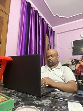 Dick 6inches online show from 10-22-25, 03:33