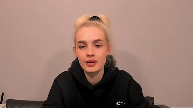 OliviaKisss online show from 02-13-26, 08:20