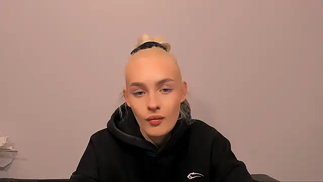 OliviaKisss online show from 03-09-26, 02:09