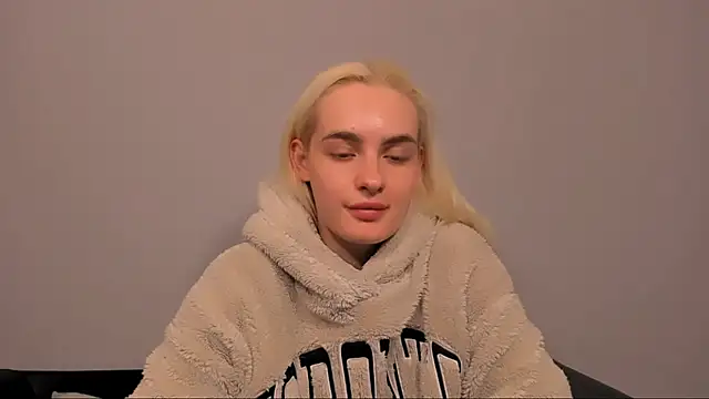 OliviaKisss online show from 03-26-26, 08:18