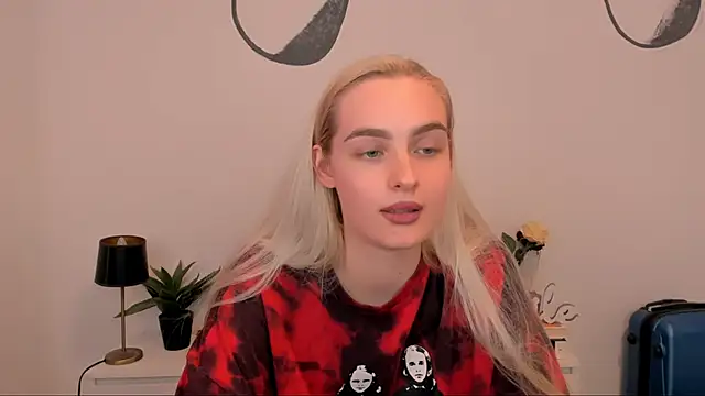 OliviaKisss online show from 10-03-25, 08:32