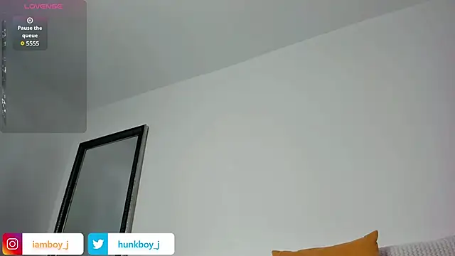 Snapshot of FitnessMaleModel chatting on 01-09-25, 11:24 FitnessMaleModel online show from 01-09-25, 11:24