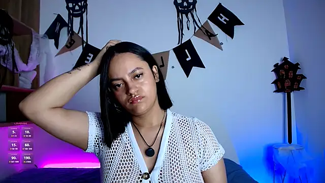 VICTORIABLACK xh online show from 10-10-25, 11:11
