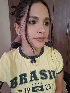 Snapshot of heyshaa chatting on 06-19-26, 10:25 heyshaa online show from 06-19-26, 10:25