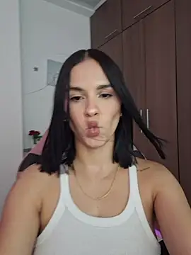 Snapshot of heyshaa chatting on 07-21-26, 10:11 heyshaa online show from 07-21-26, 10:11